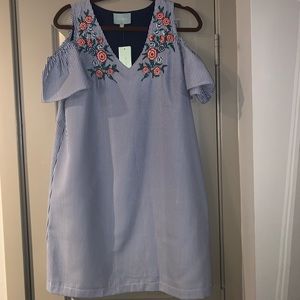 New Skies are Blue dress w/cold shoulder size M
